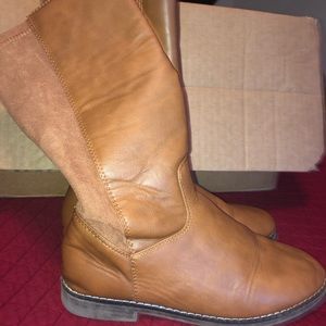 Leather/Suede boots in brown